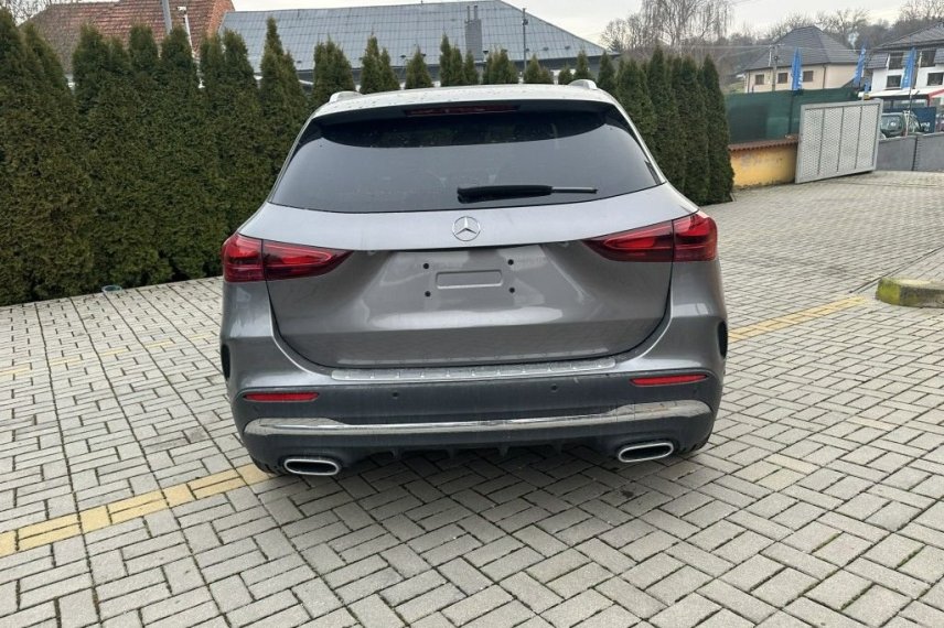 Mercedes-Benz GLA galerie