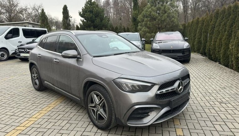 Mercedes-Benz GLA