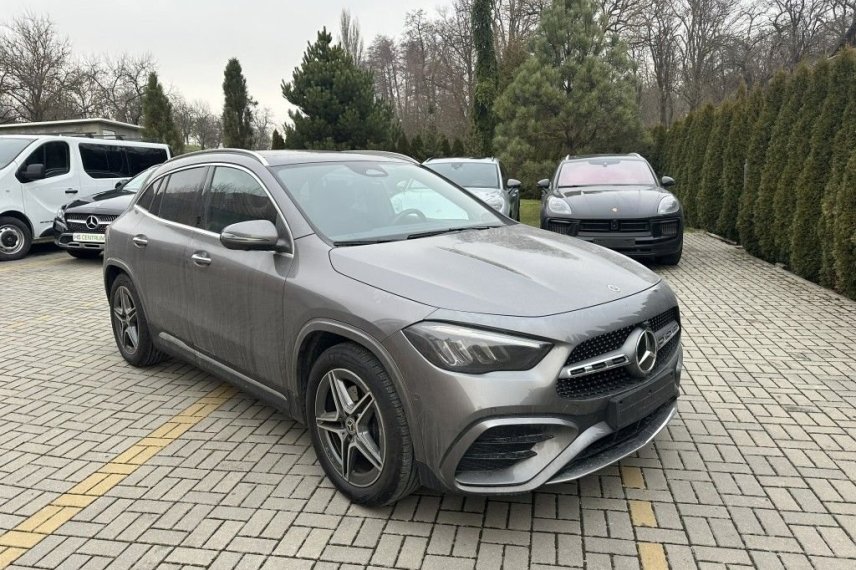 Mercedes-Benz GLA galerie
