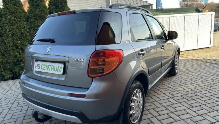 Suzuki SX4