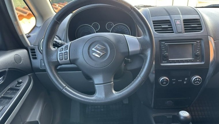 Suzuki SX4