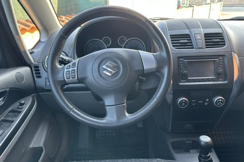 Suzuki SX4 galerie