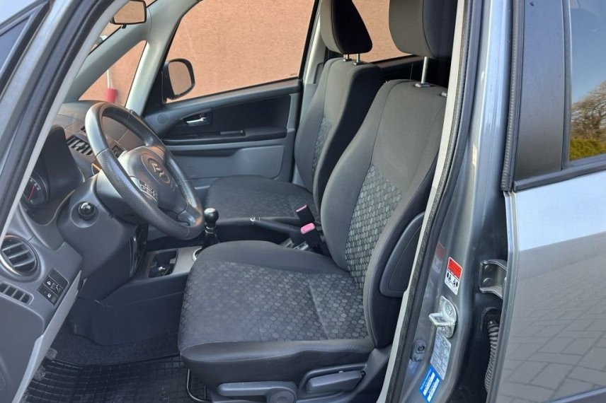 Suzuki SX4 galerie