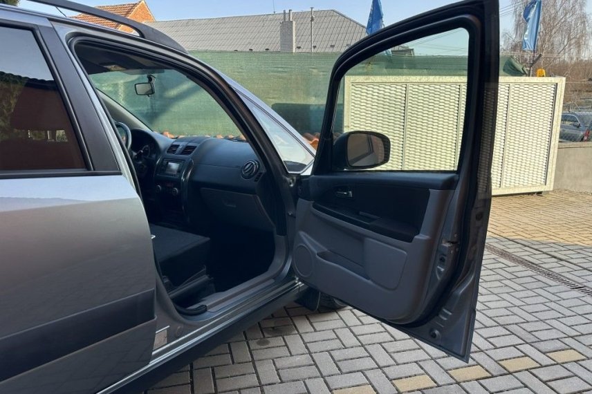Suzuki SX4 galerie
