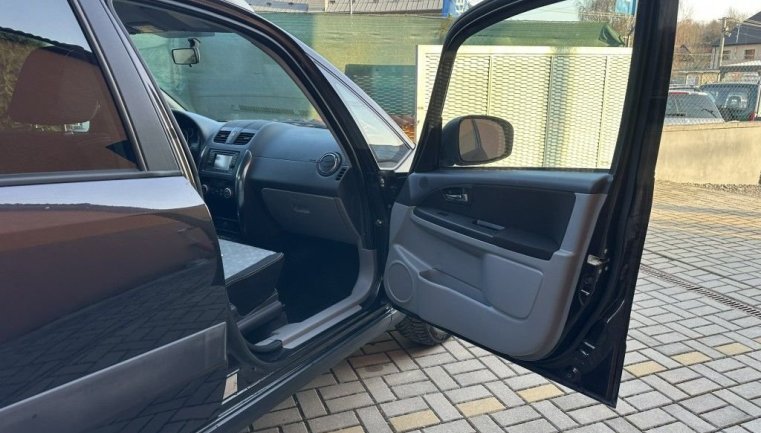 Suzuki SX4