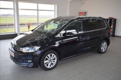 Volkswagen Touran 2,0 TDi, 7-míst,DSG,NAVI,KŮŽE,
