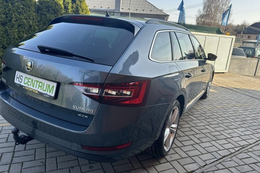Škoda Superb galerie