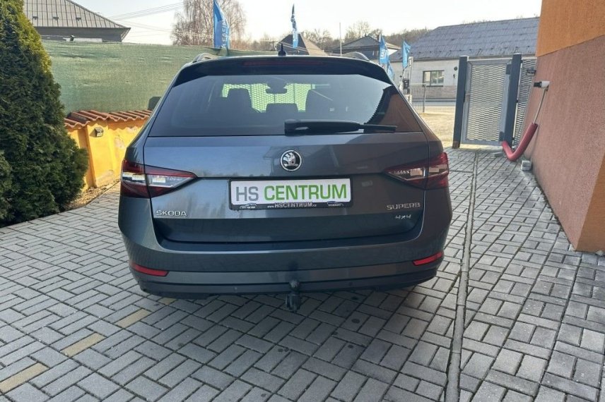 Škoda Superb galerie