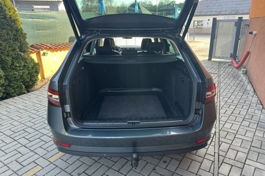 Škoda Superb galerie