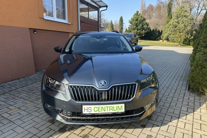 Škoda Superb galerie