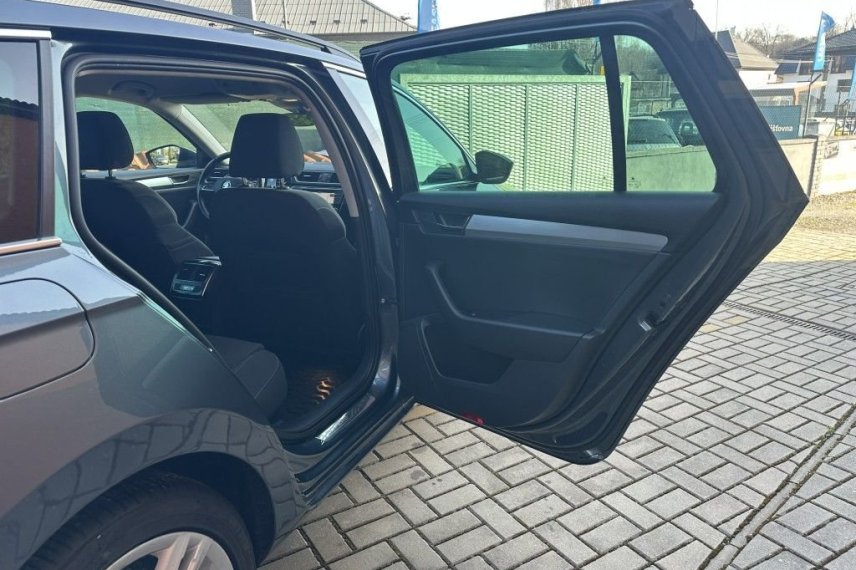 Škoda Superb galerie