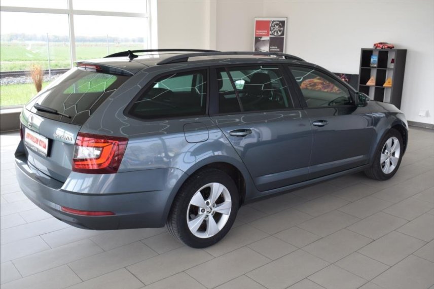 Škoda Octavia galerie