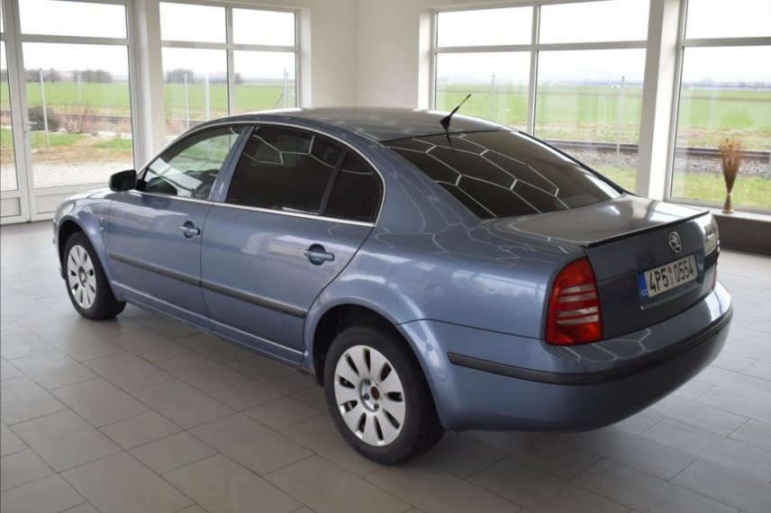 Škoda Superb galerie