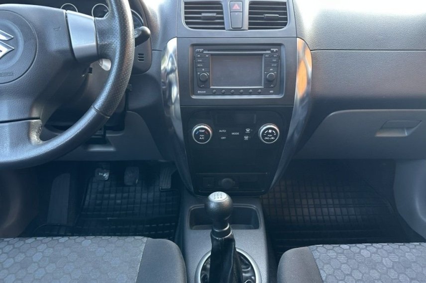Suzuki SX4 galerie