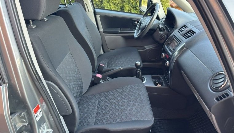 Suzuki SX4