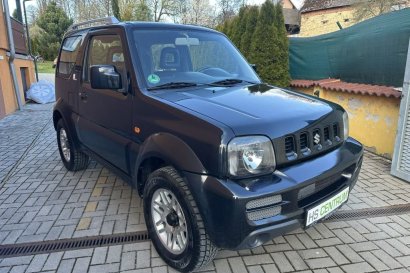 Suzuki Jimny 1.3i 63kW serviska Top stav