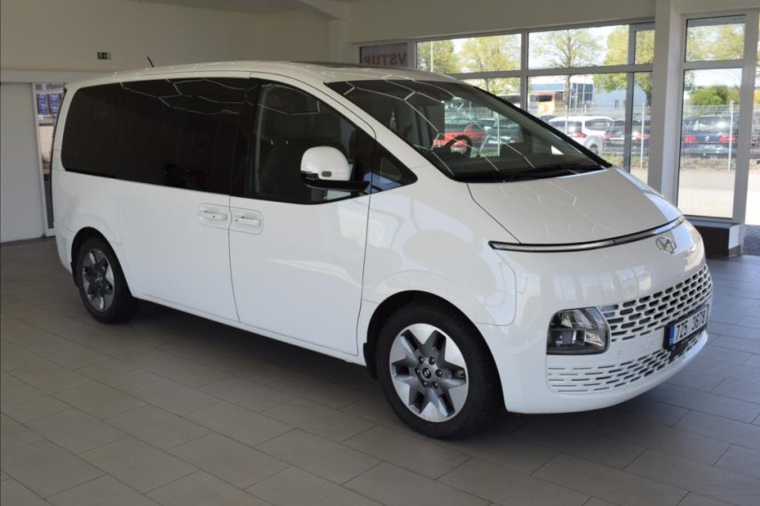 Hyundai Staria galerie