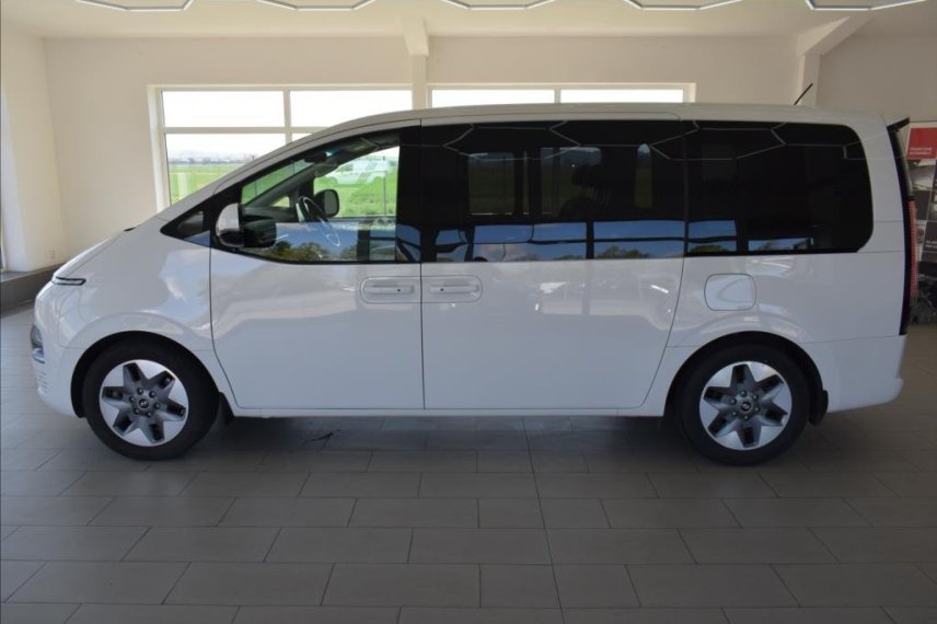 Hyundai Staria galerie