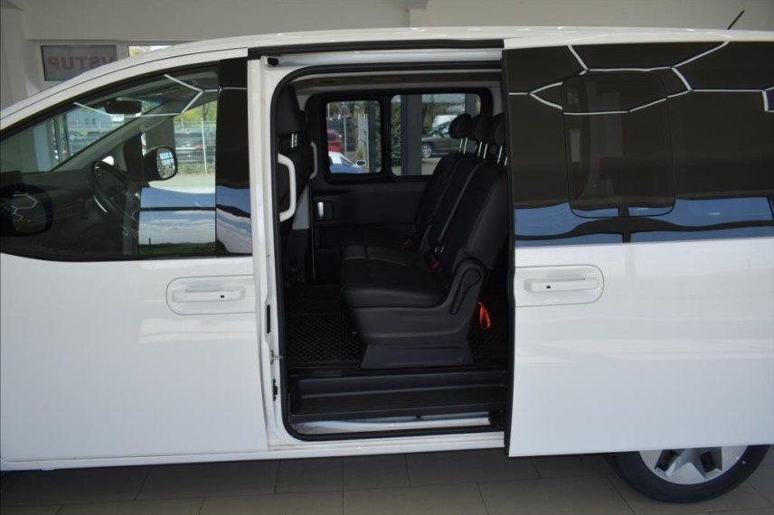 Hyundai Staria galerie