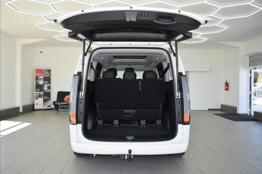 Hyundai Staria galerie