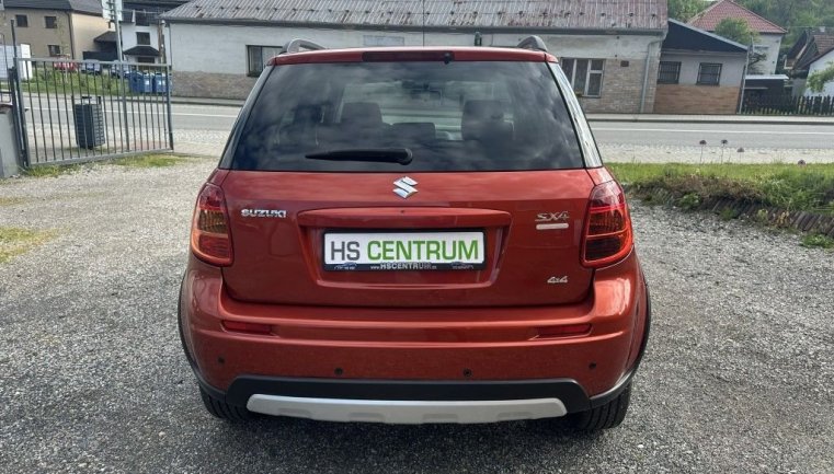 Suzuki SX4