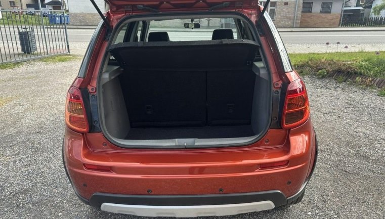 Suzuki SX4