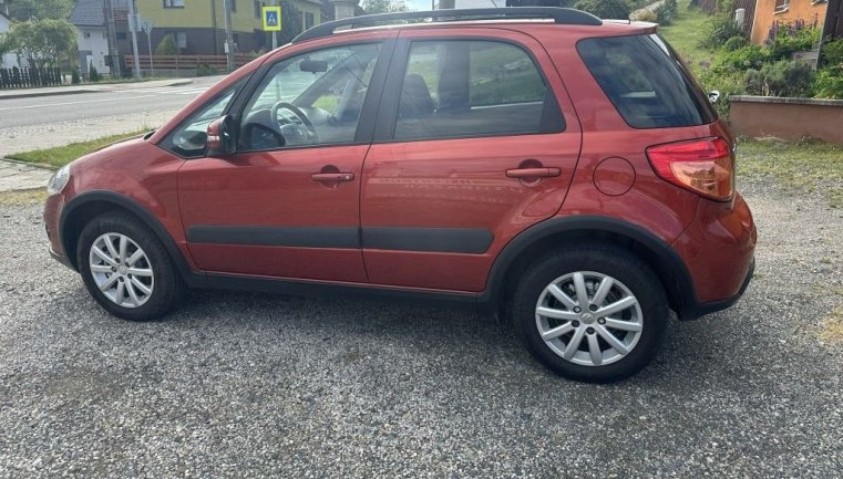 Suzuki SX4