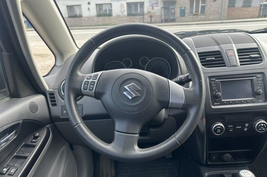 Suzuki SX4 galerie