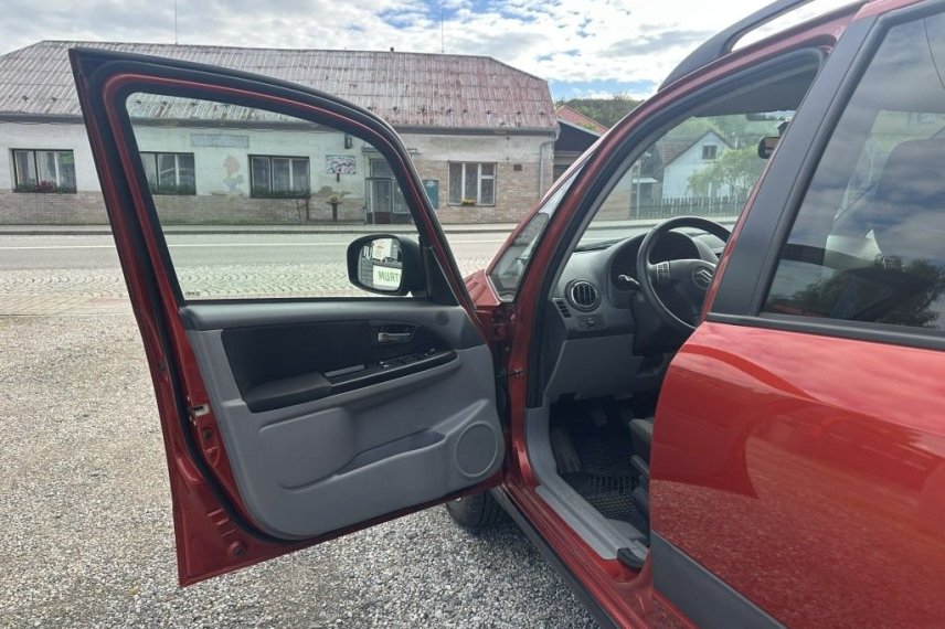 Suzuki SX4 galerie