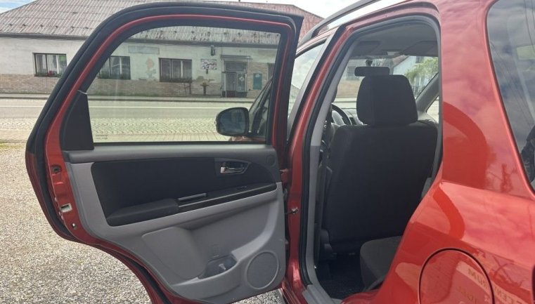 Suzuki SX4