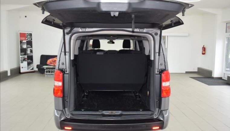 Peugeot Traveller