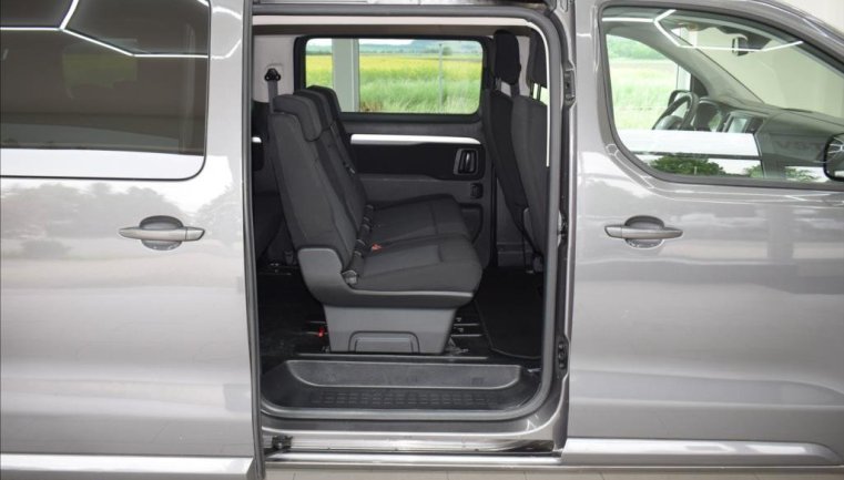Peugeot Traveller