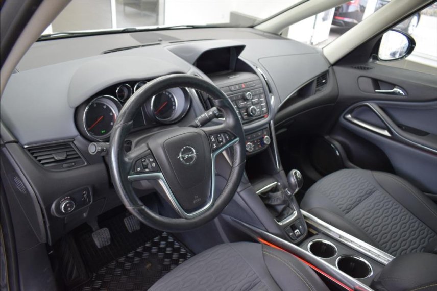 Opel Zafira galerie