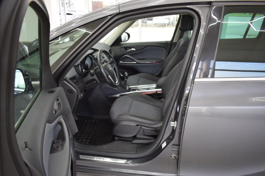 Opel Zafira galerie