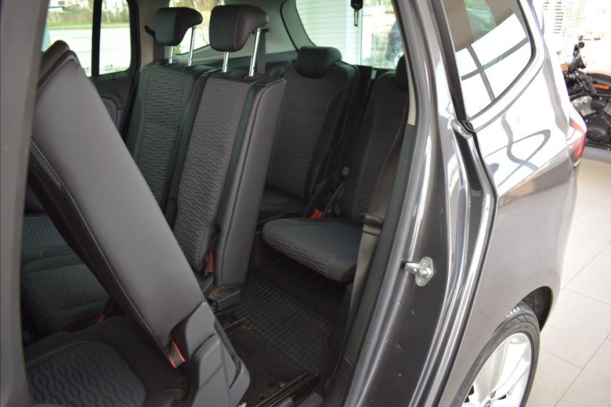 Opel Zafira galerie