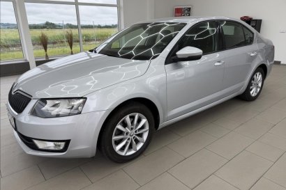 Škoda Octavia 1,6 TDi,digiklima,vyhř.sed,temp