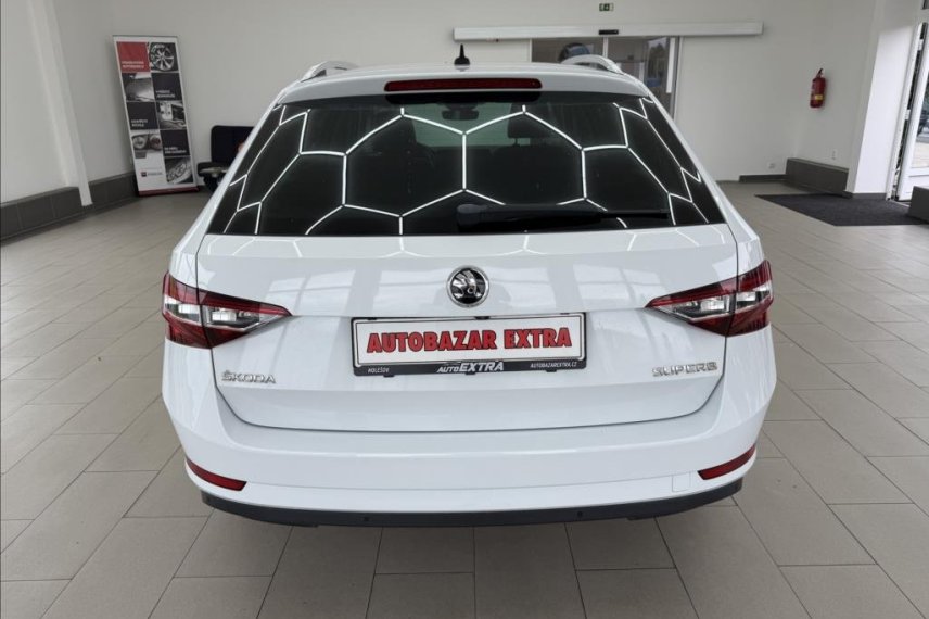 Škoda Superb galerie