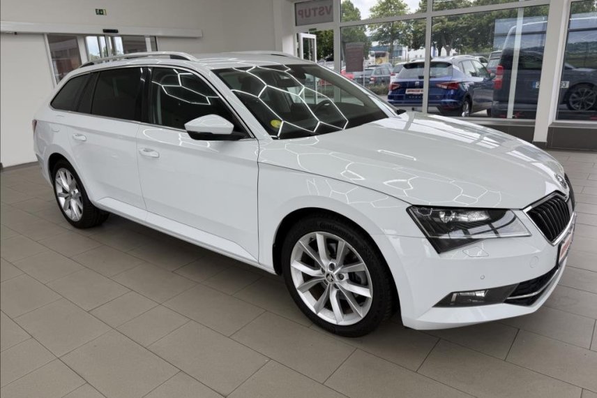 Škoda Superb galerie