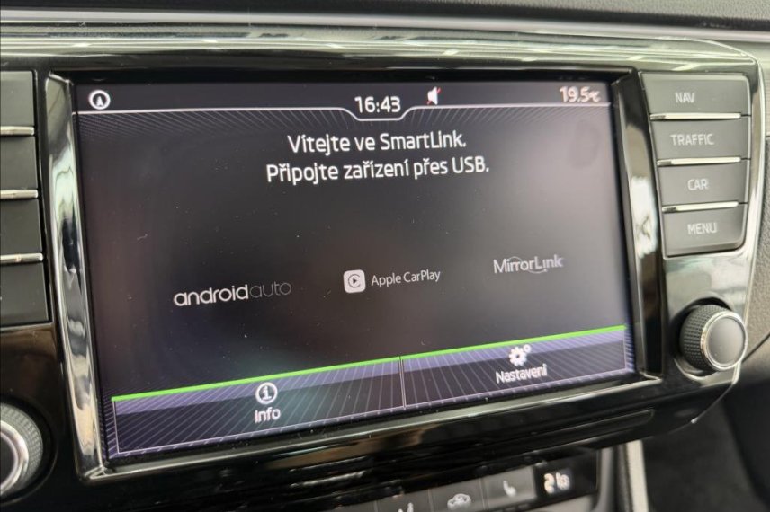 Škoda Superb galerie