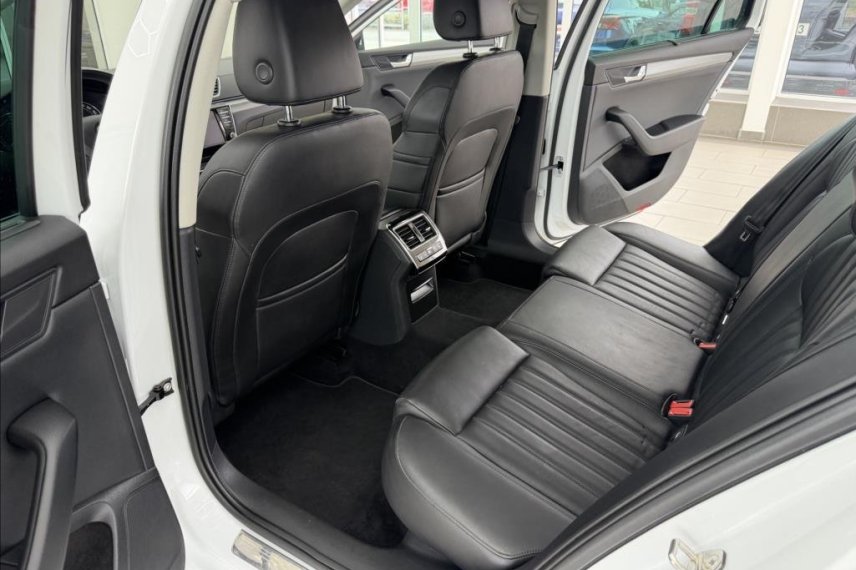 Škoda Superb galerie