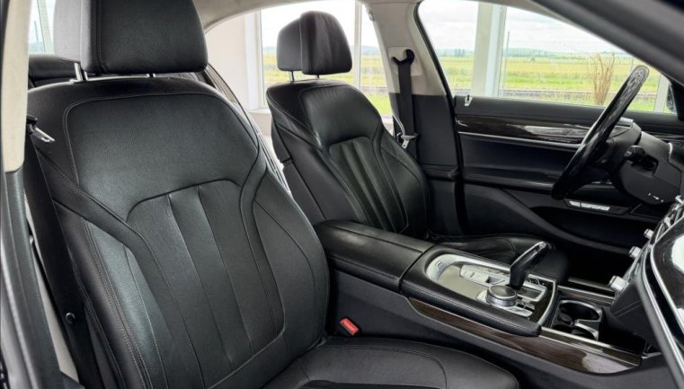 BMW Řada 7