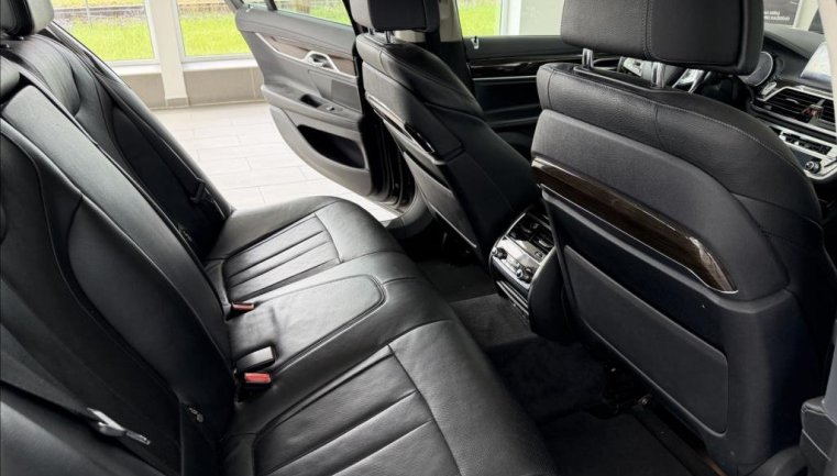 BMW Řada 7