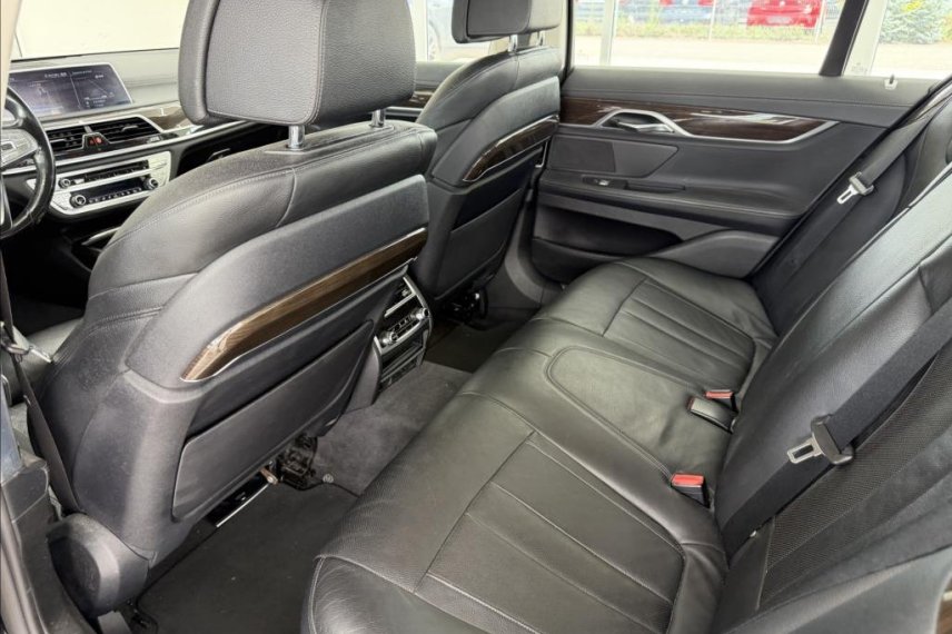BMW Řada 7 galerie