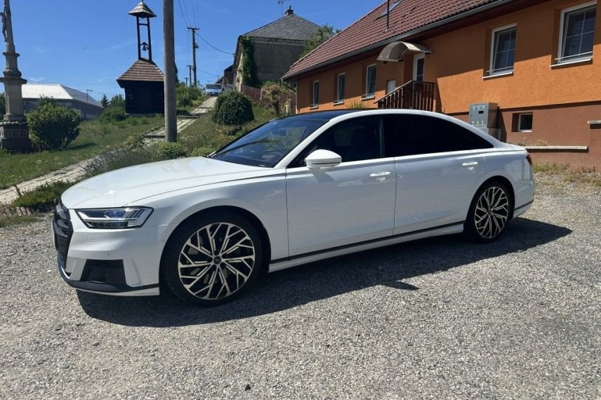 Audi A8 galerie