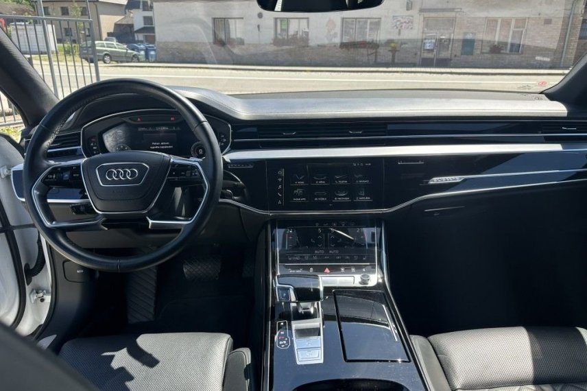 Audi A8 galerie