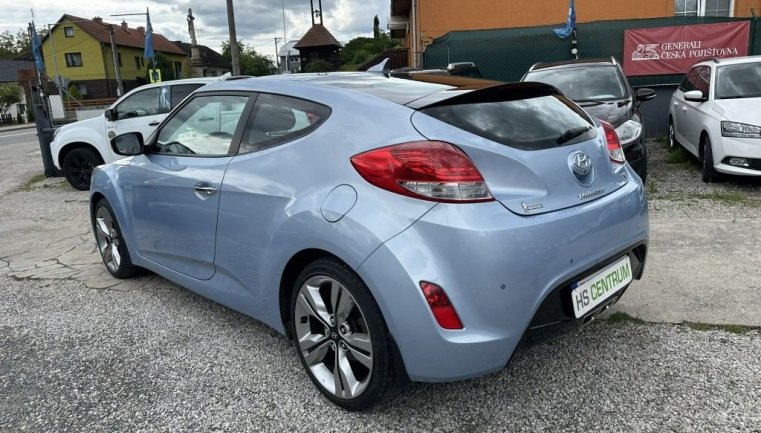 Hyundai Veloster