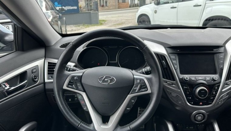 Hyundai Veloster
