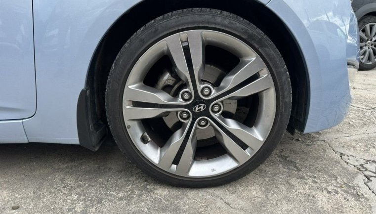 Hyundai Veloster