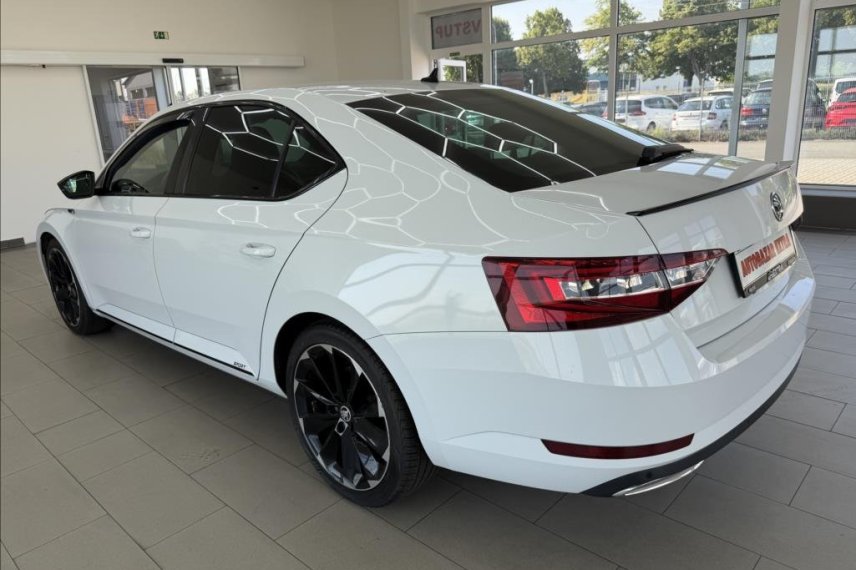 Škoda Superb galerie