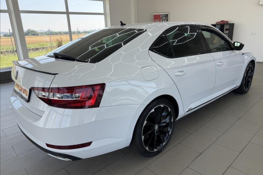 Škoda Superb galerie